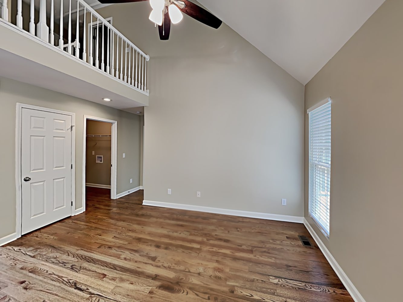 6984 Forest Manor Dr photo 4