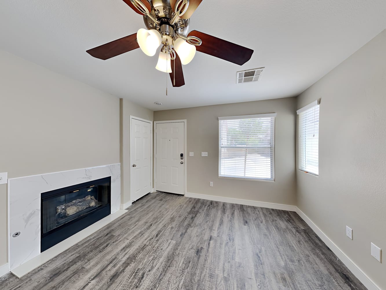 9293 Hainsworth Ave photo 4