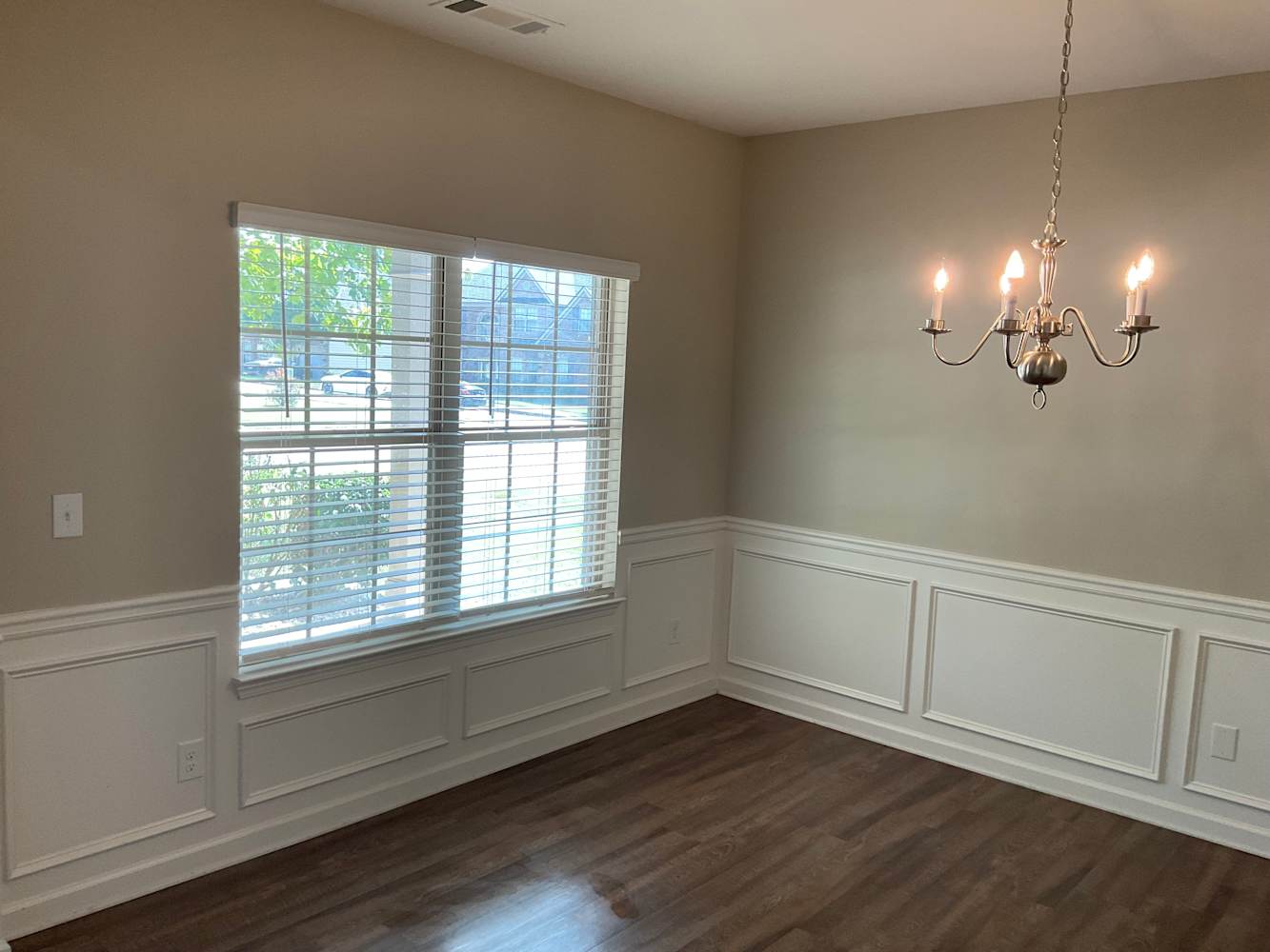 340 Madison Grace Ave photo 4