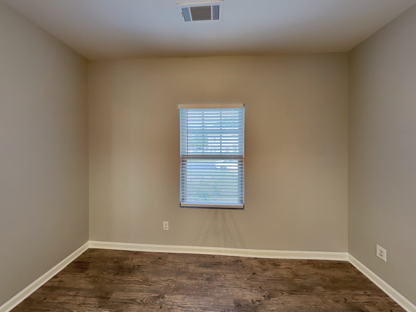 14 Bartlett Dr photo 5