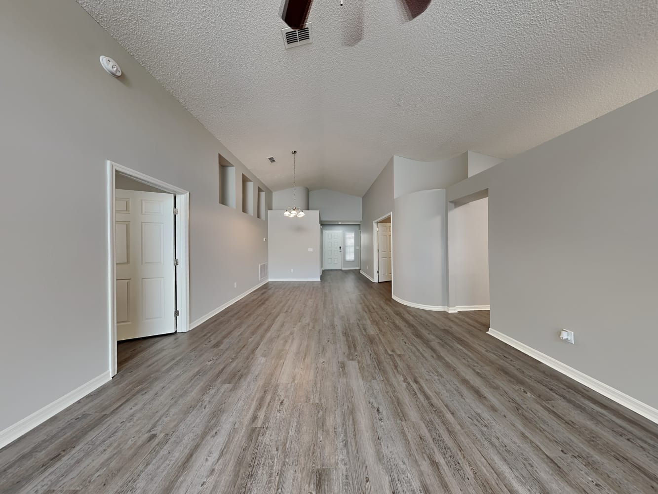 4011 Fontana Pl photo 3