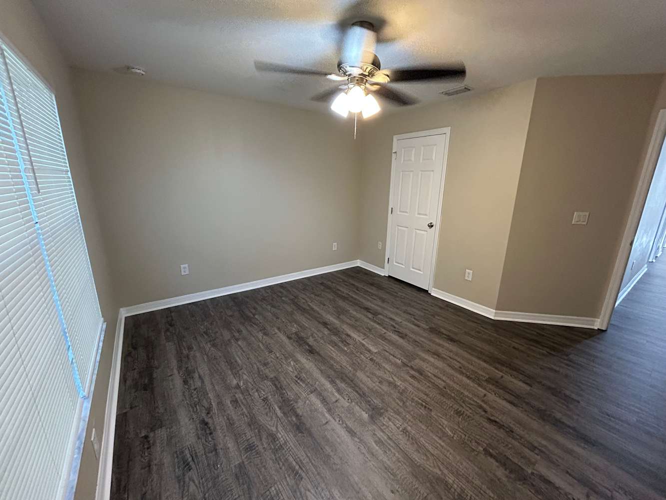 2484 Celebes Ct photo 3
