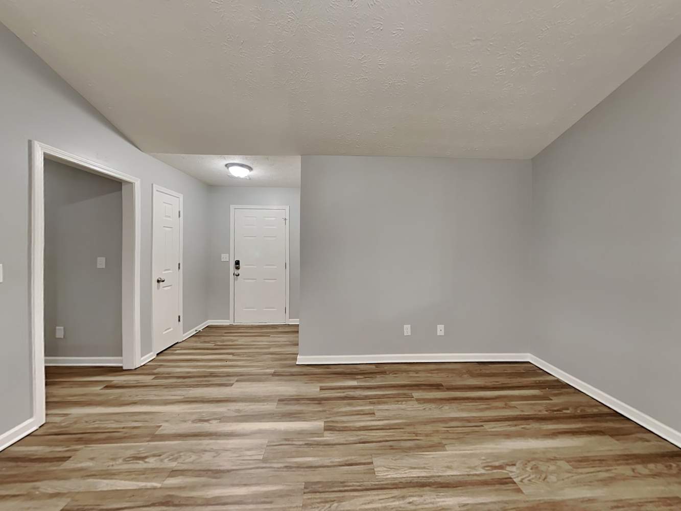 128 Goldleaf Dr photo 5