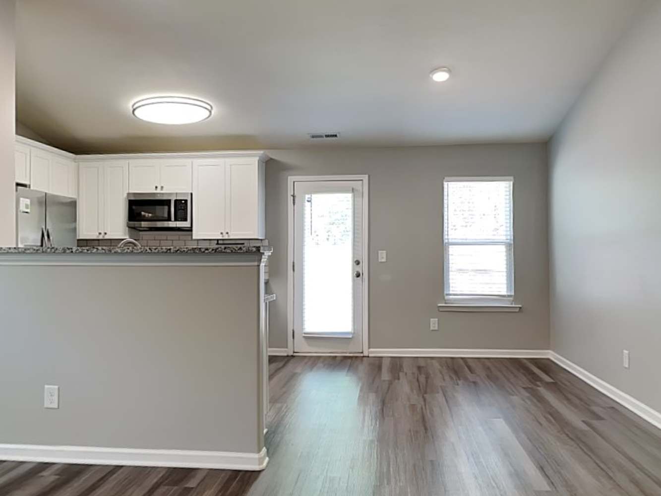 108 Sampson Ct photo 3