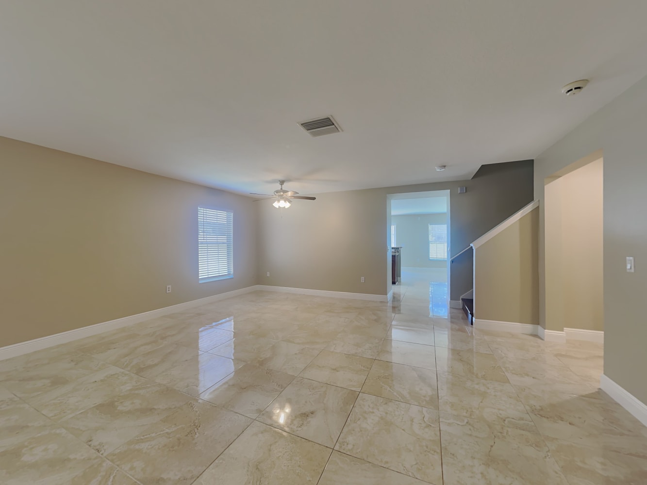 7392 Hunters Greene Cir photo 4