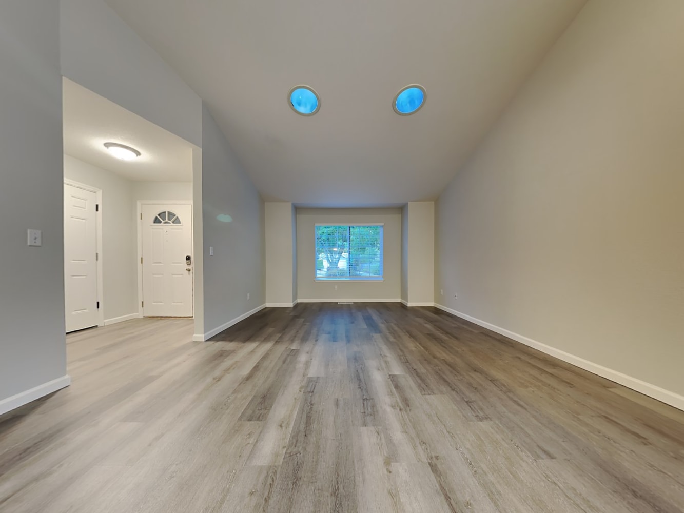 5108 Jessica Ct SE photo 4