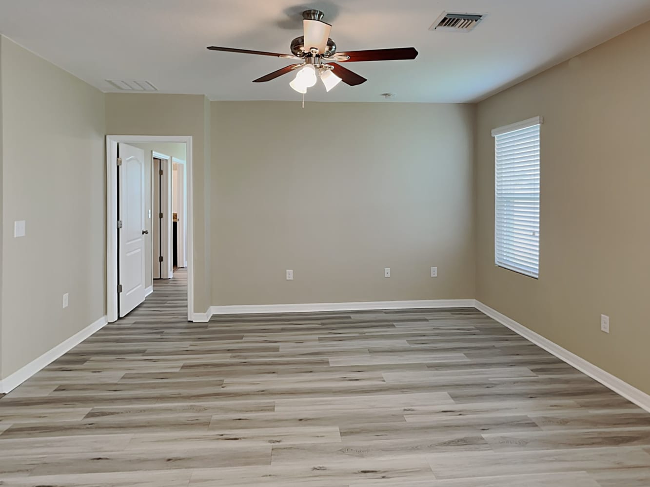 424 Gris Sky Ln photo 3