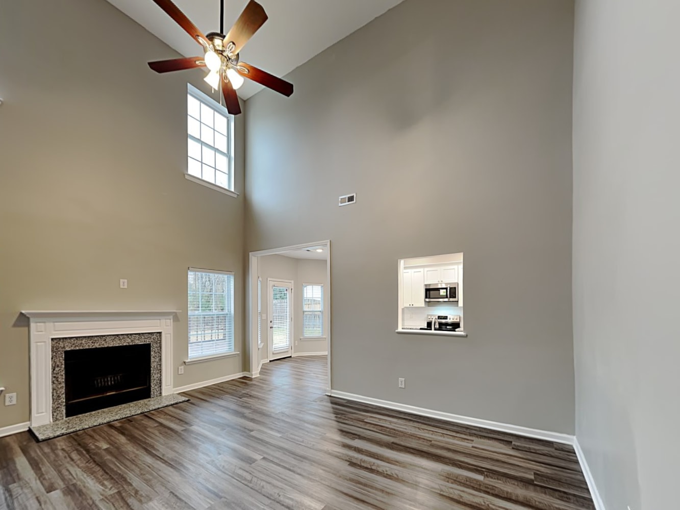 720 Red Oak Tree Dr photo 5