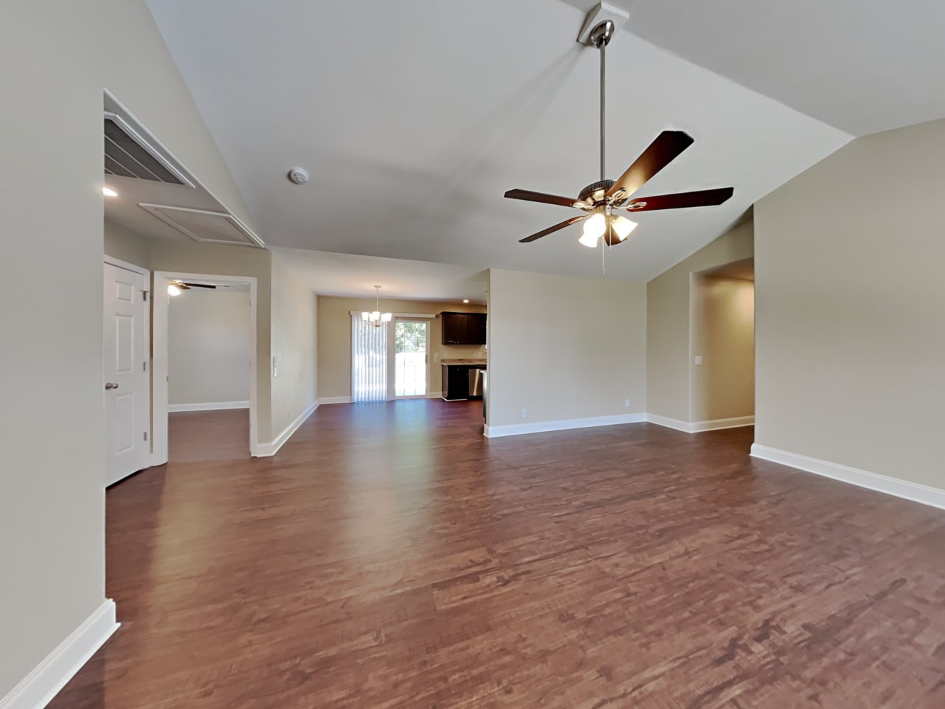 204 Tarrington Dr photo 4