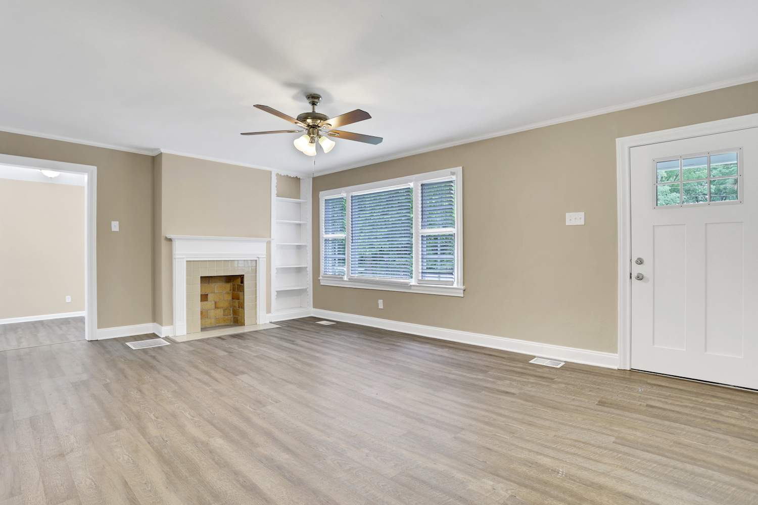 2465 Hogan Rd photo 3