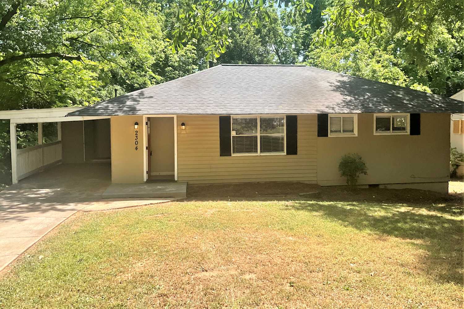 2304 Ousley Ct photo 2