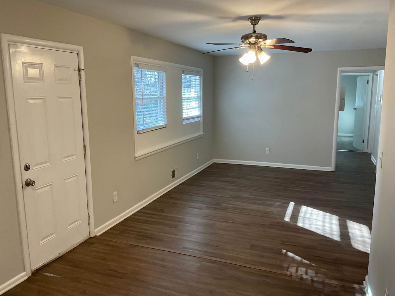 3647 Brookcrest Cir photo 4