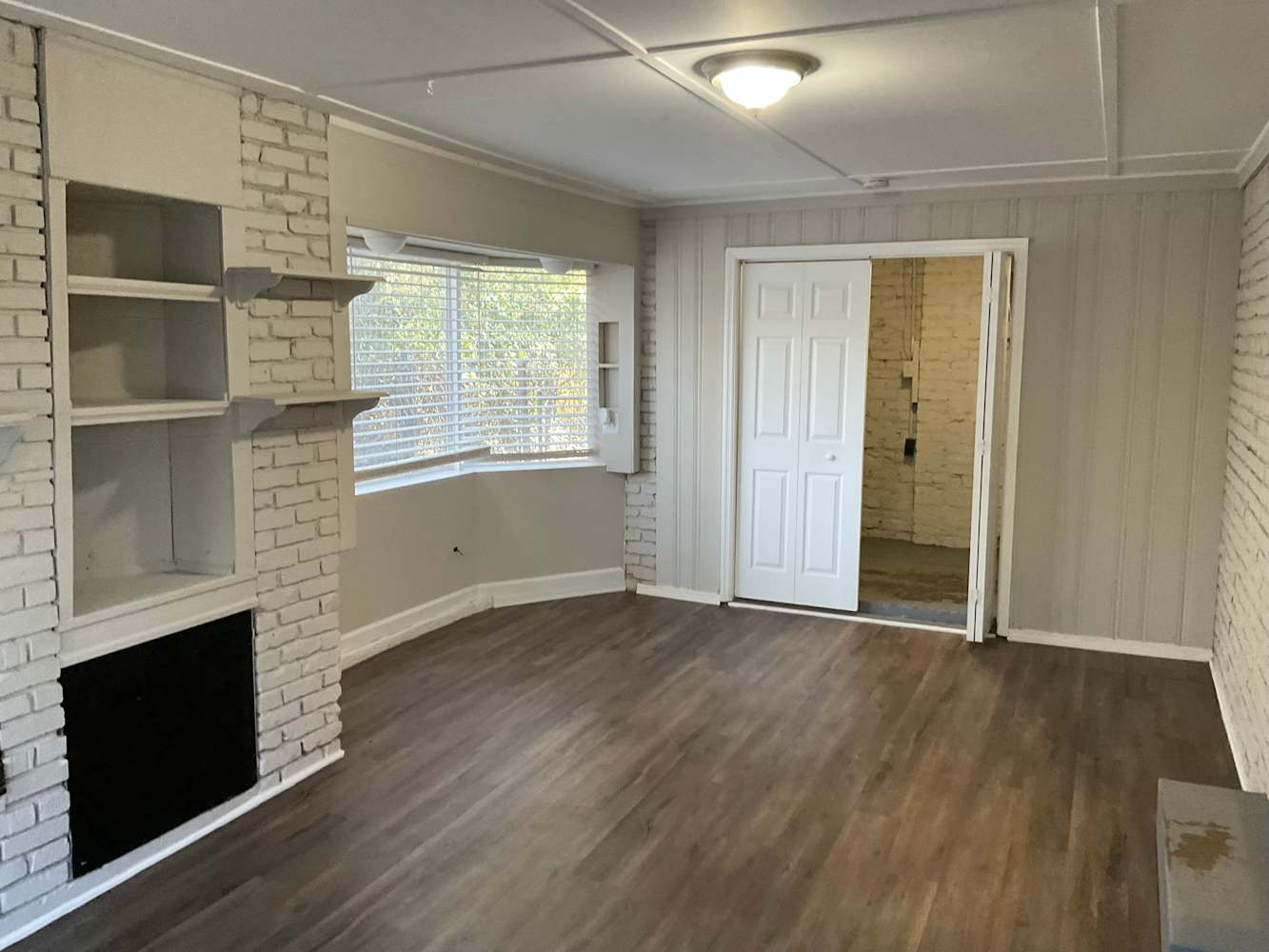 3647 Brookcrest Cir photo 2