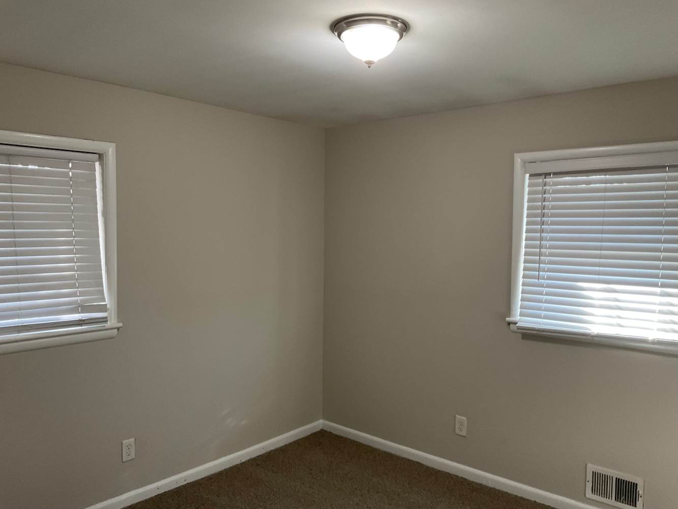 3647 Brookcrest Cir photo 5