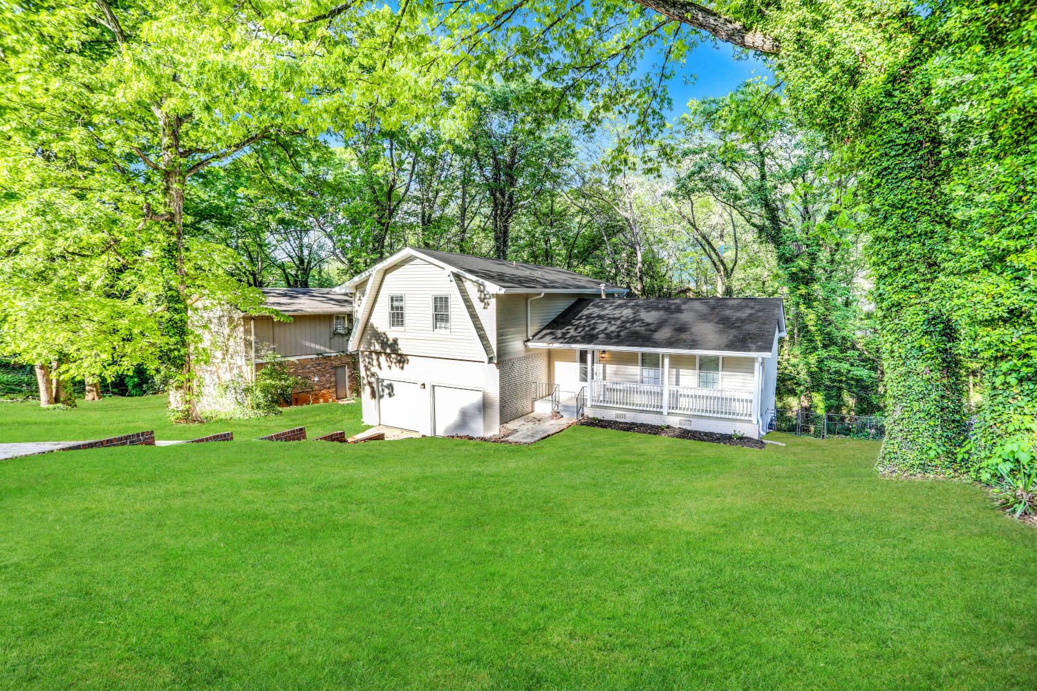 2339 Chevy Chase Ln photo 4