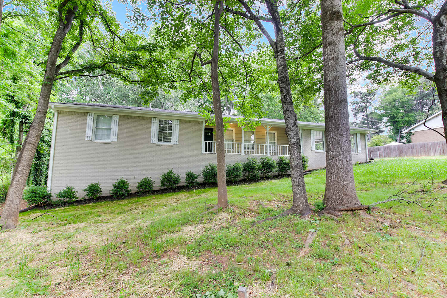 6236 Shallow Creek Ln photo 2
