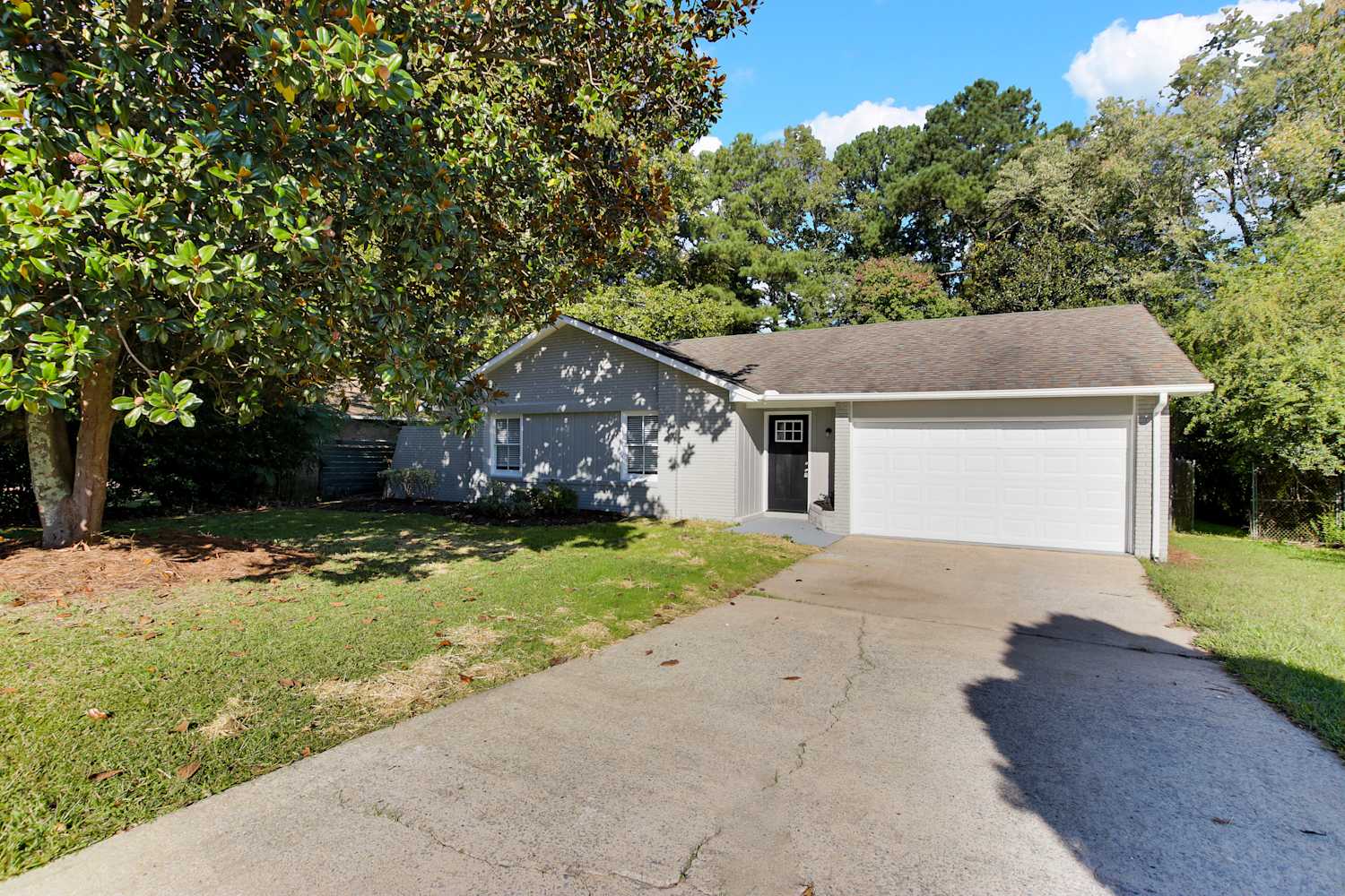 6595 Bellburn Rd photo 2