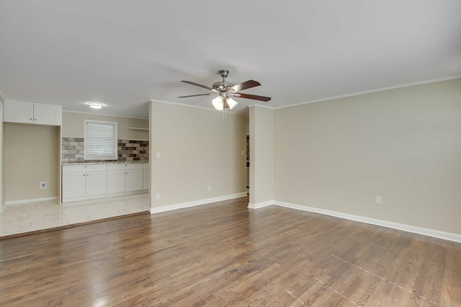 6069 Wisteria Ln photo 5