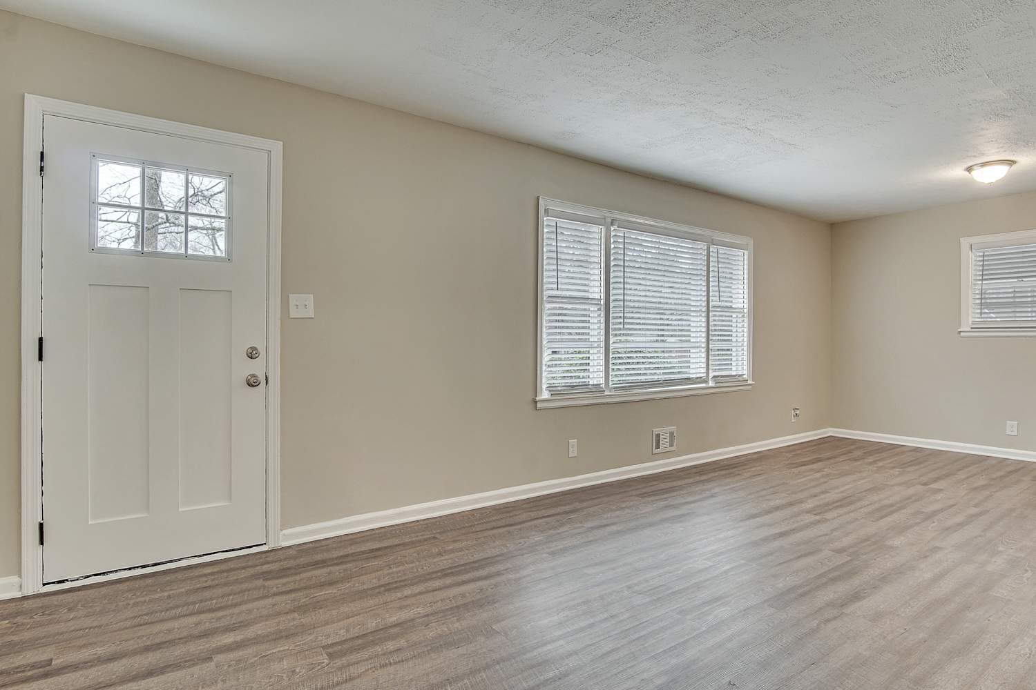 2500 Brentwood Rd photo 5