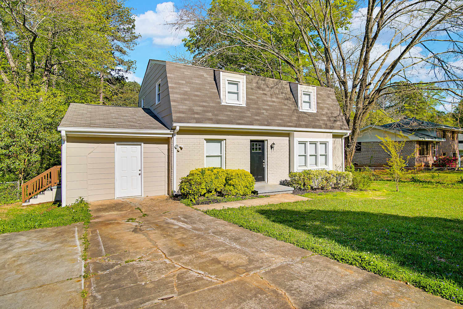 1690 Camperdown Cir photo 2