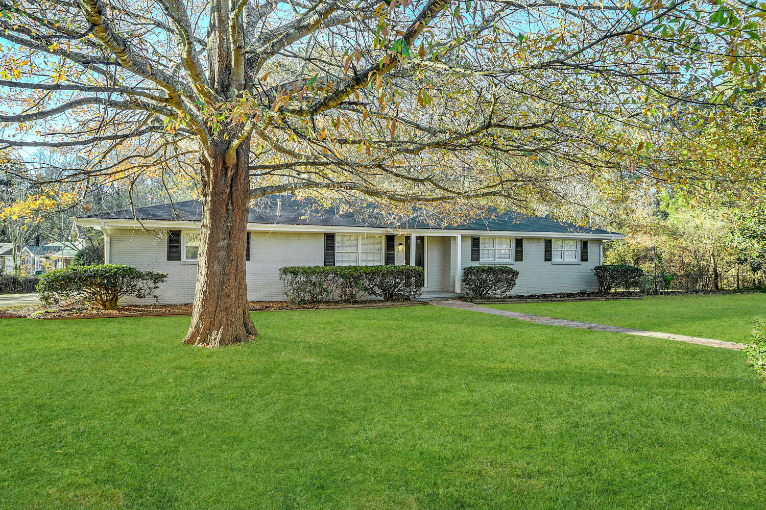 844 Parkstone Dr photo 3