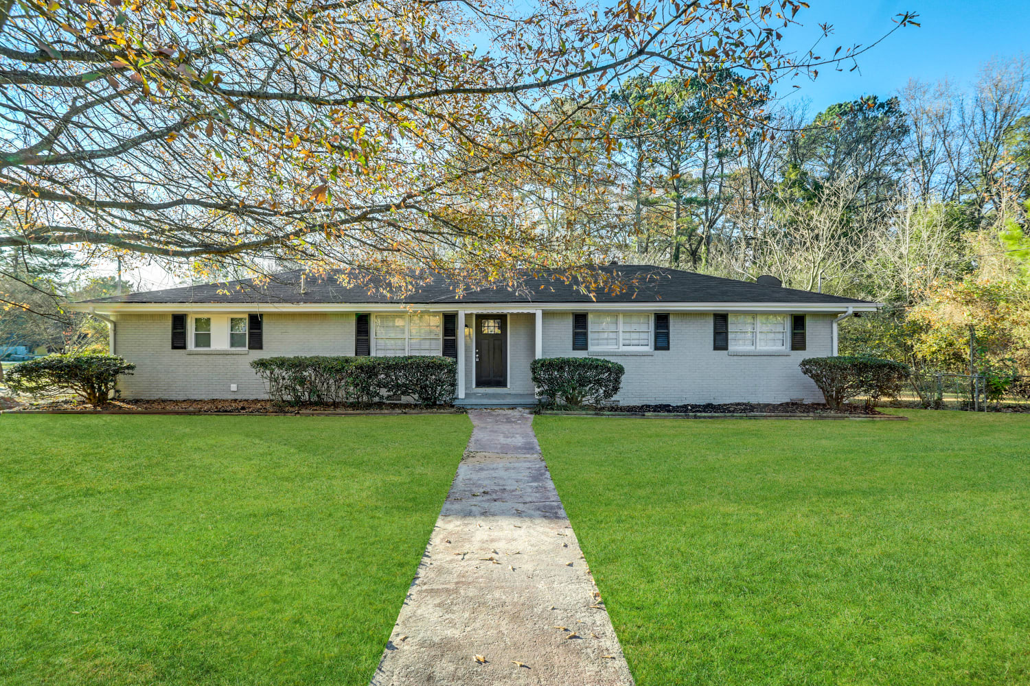 844 Parkstone Dr photo 2