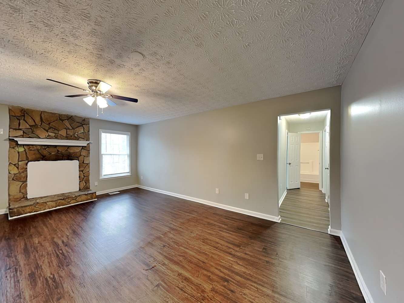 146 Springvalley Cir photo 5