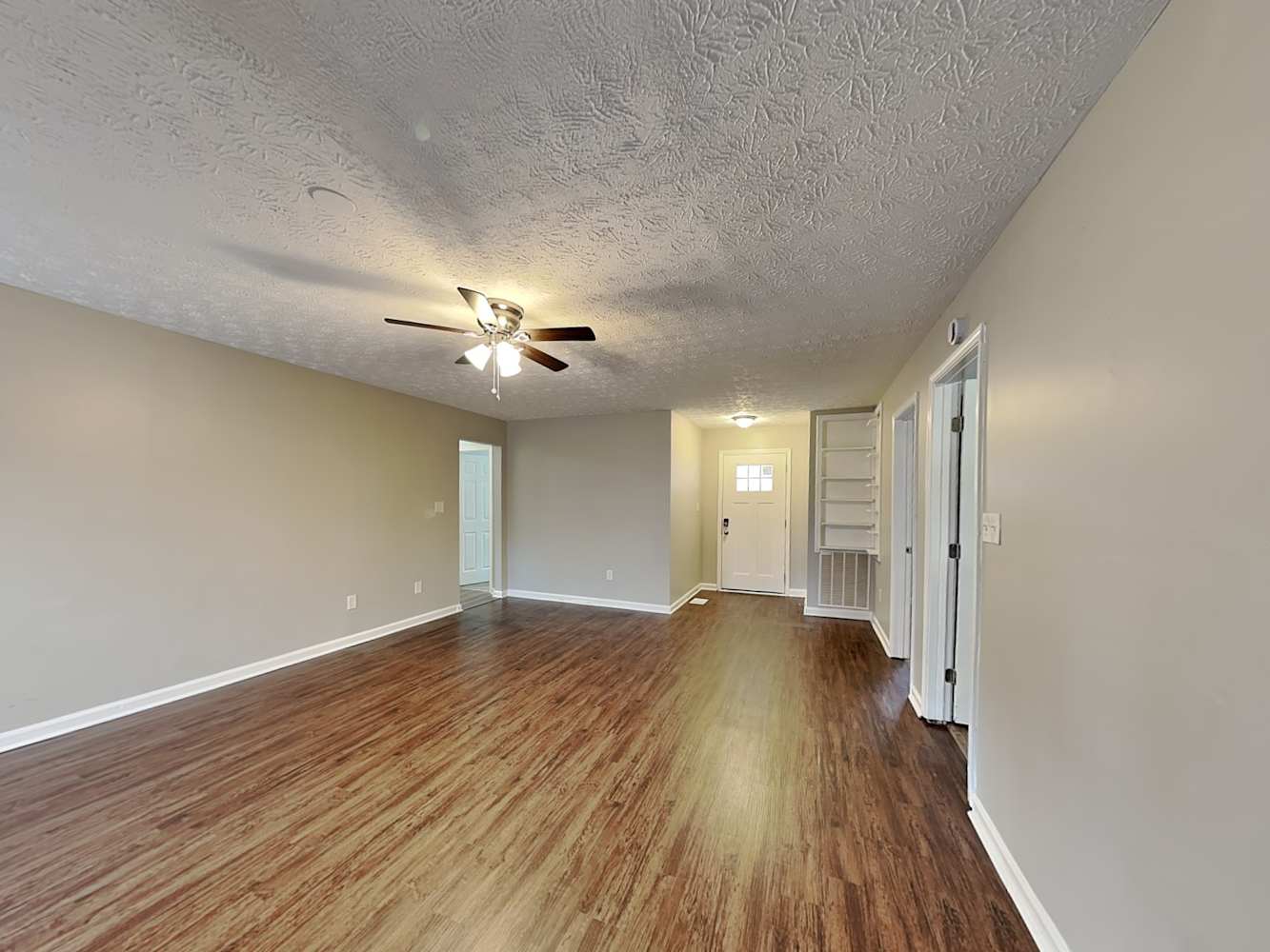 146 Springvalley Cir photo 4