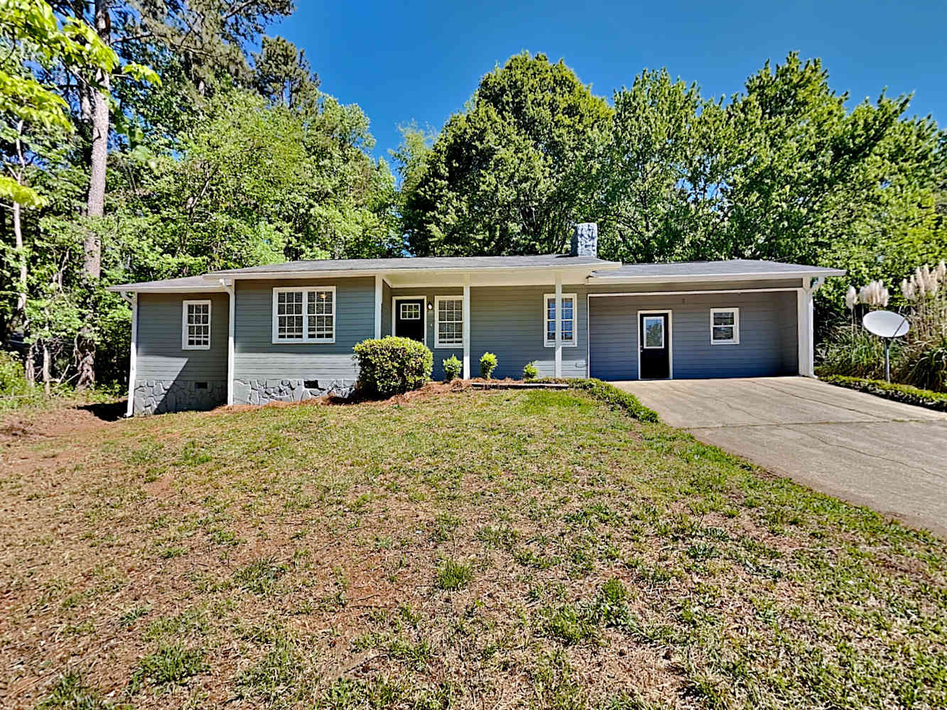 8594 Autumn Leaf Dr photo 2
