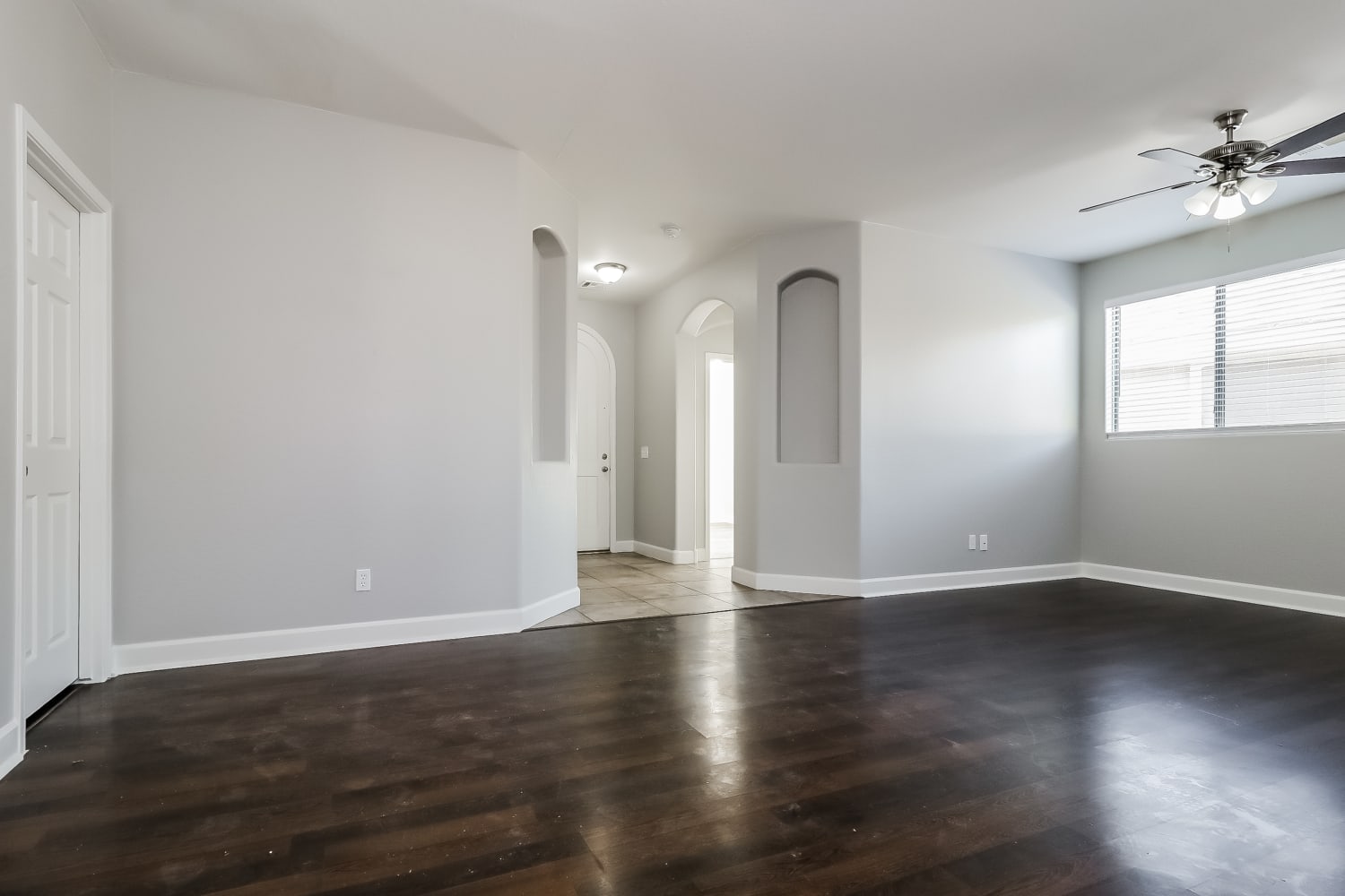 217 N 107Th Dr photo 3