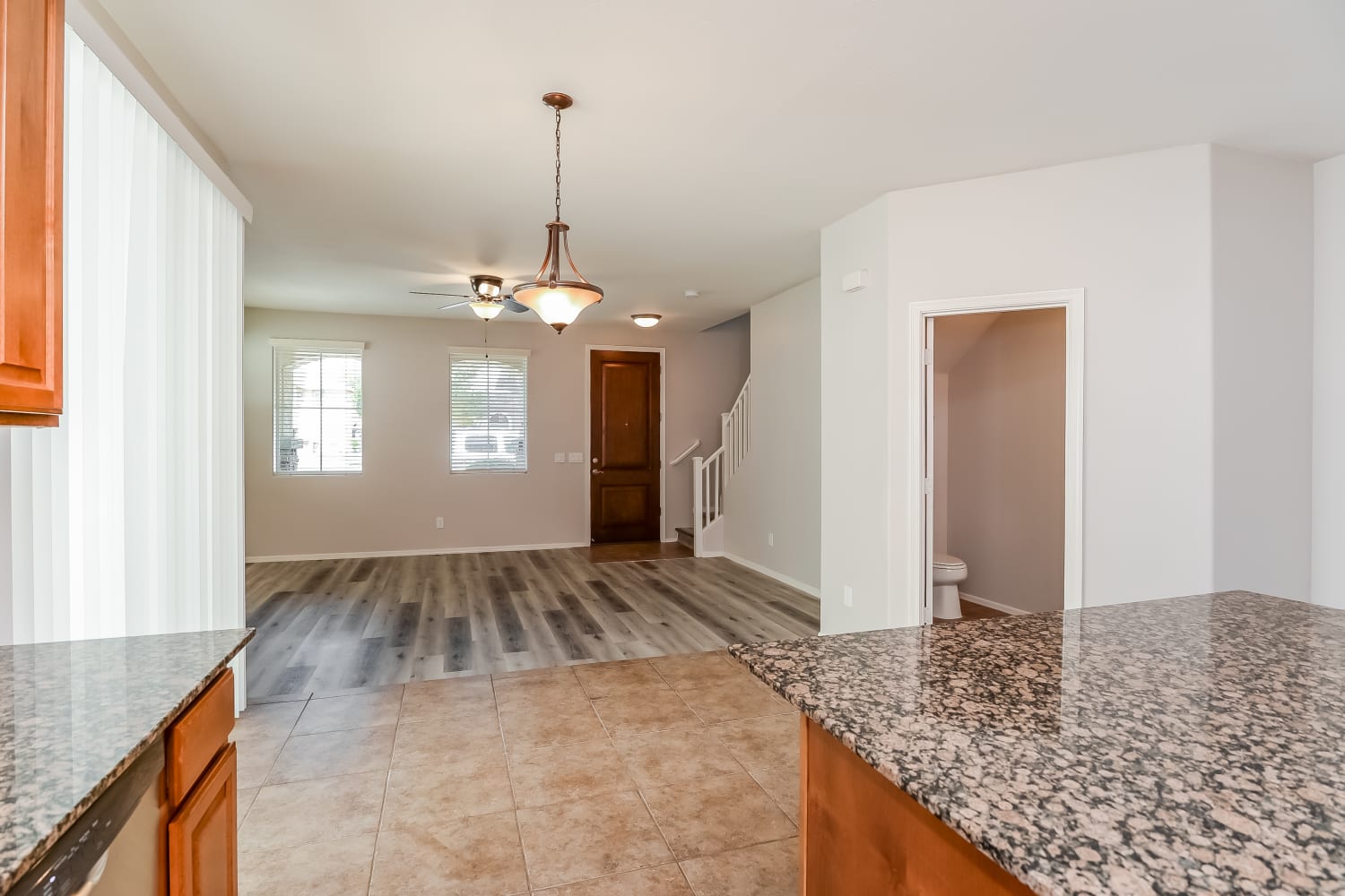 10135 E Isleta Ave photo 3