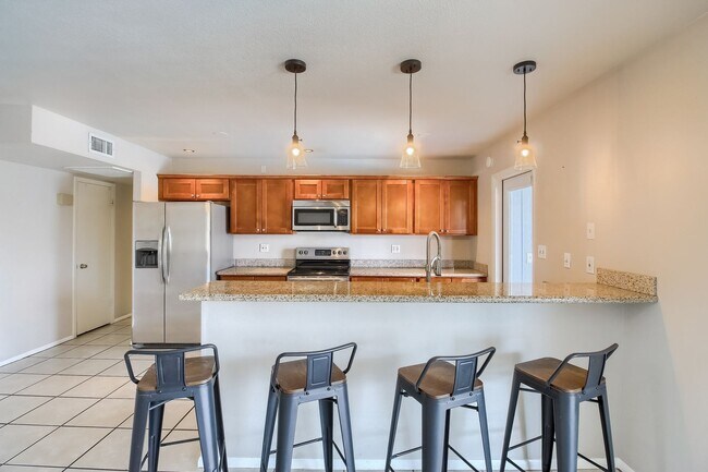 4 Bedroom single family home in Tempe photo 3