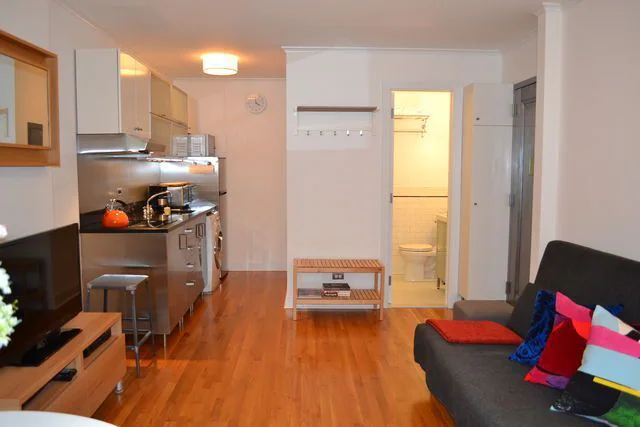 390 Everett Ave Palo Alto, CA 94301 photo 4