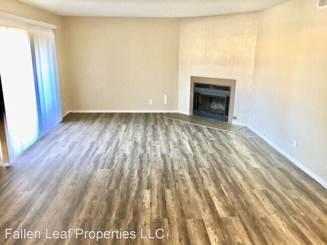 Tri Level Townhouse located in a Gated Community in San Pablo .. photo 3