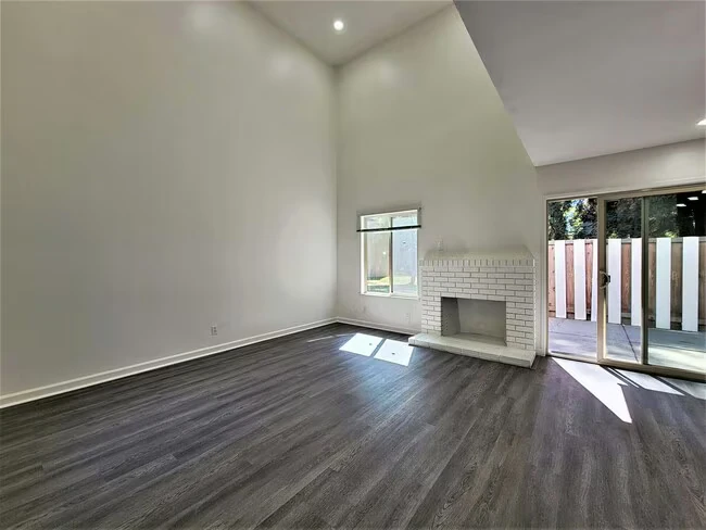 2553 Lancaster Ct Santa Clara, CA 95051 photo 5