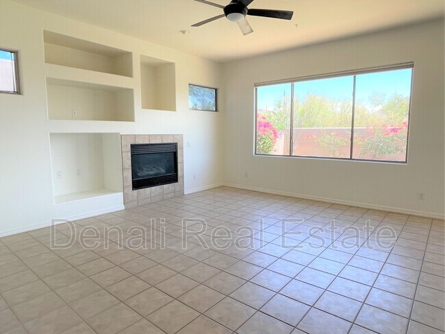 9331 E Mark Ln photo 5