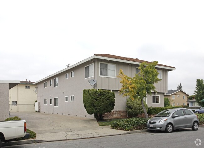 682 Grand Coulee Avenue, Sunnyvale, CA 94087 photo 2