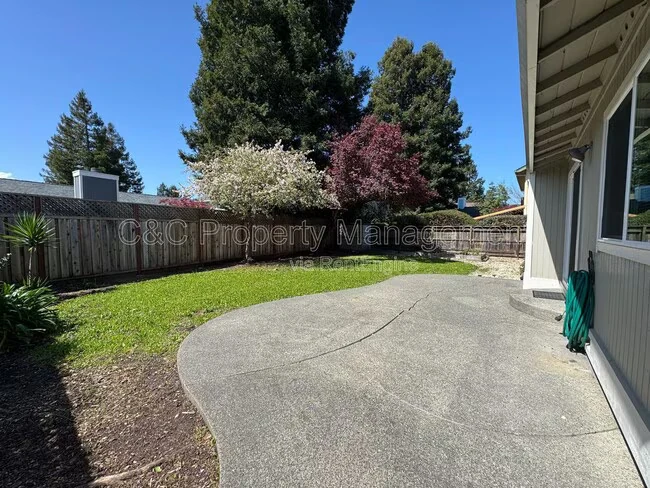 1663 Calle Ranchero Dr Petaluma, CA 94954 photo 5
