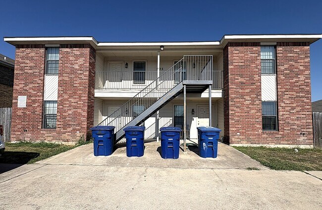 503 Bermuda St Copperas Cove, TX 76522 photo 2