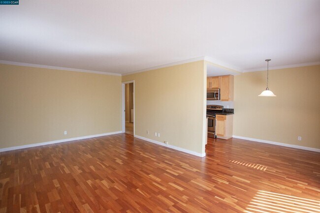 353 Masters Court, Walnut Creek, CA 94598 photo 5