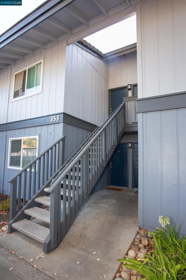 353 Masters Court, Walnut Creek, CA 94598 photo 2