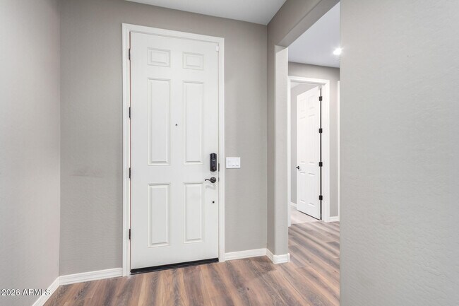 27025 N 69th Ln Peoria, AZ 85383 photo 5