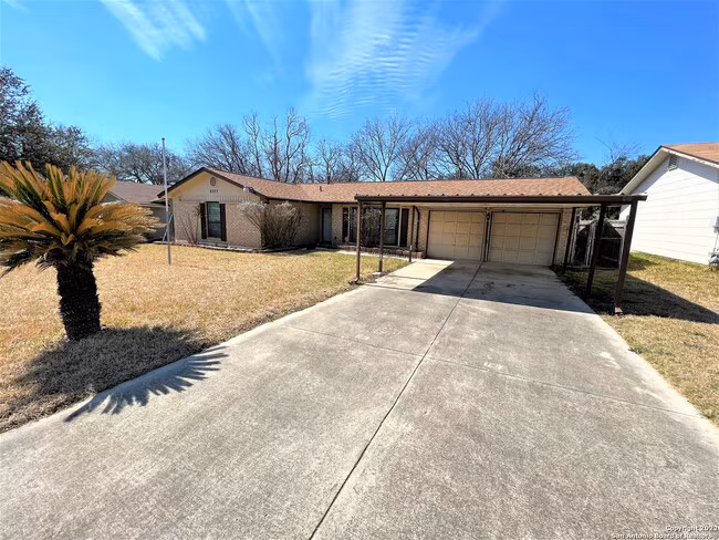 8327 Glen Ct San Antonio, TX 78239 photo 2