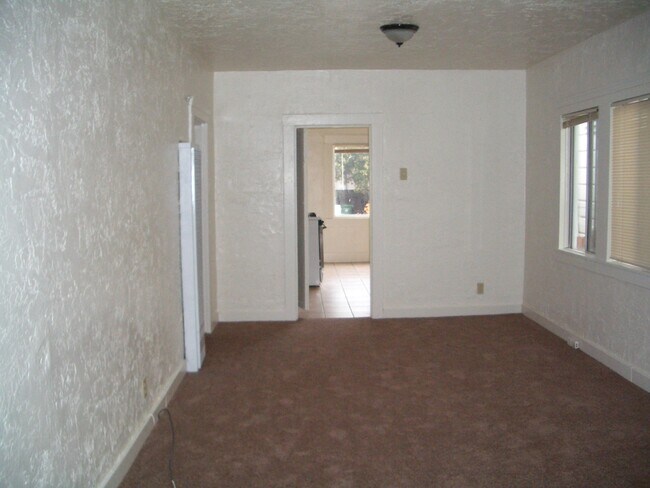 1616 96th Ave Oakland, CA 94603 photo 5