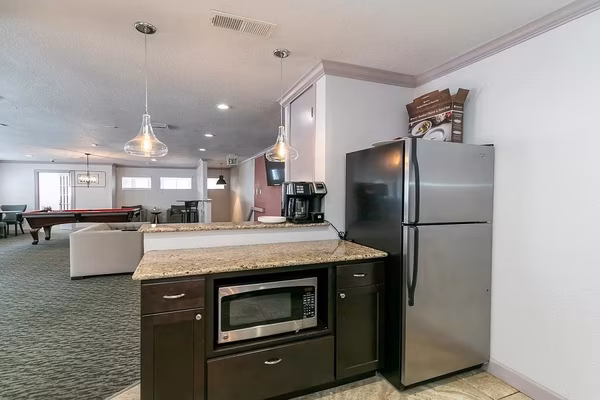 City Summit Apartments photo 2