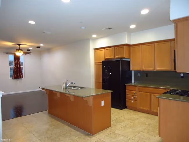 5938 Via Lugano Fremont, CA 94555 photo 2