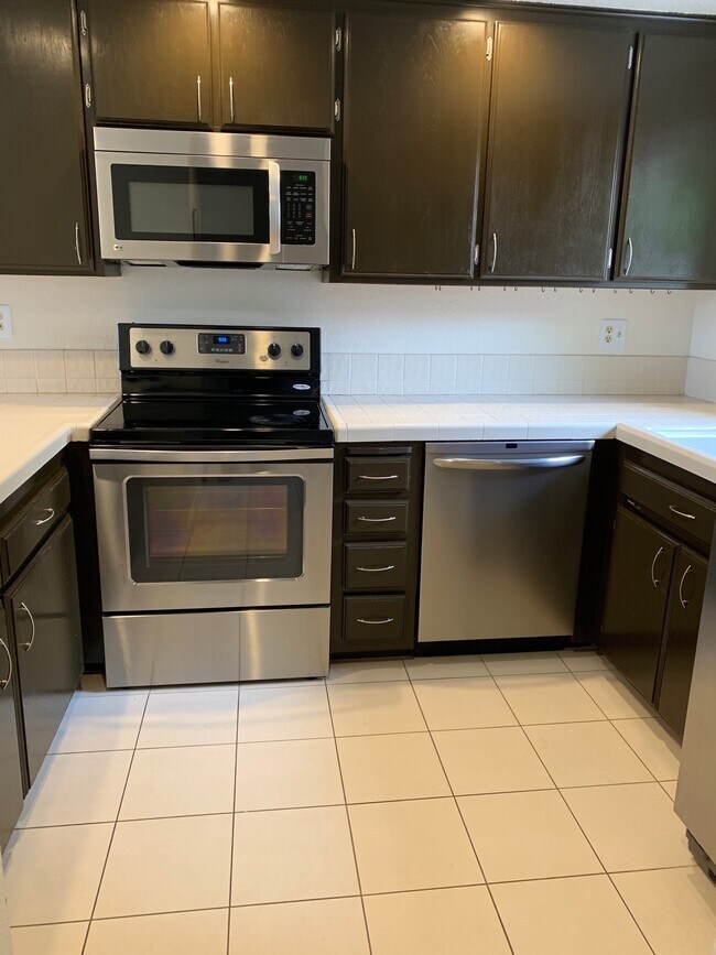 4548 W Point Loma Blvd San Diego, CA 92107 photo 3