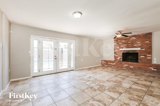 205 E Orchid Ln Phoenix, AZ 85020 photo 5
