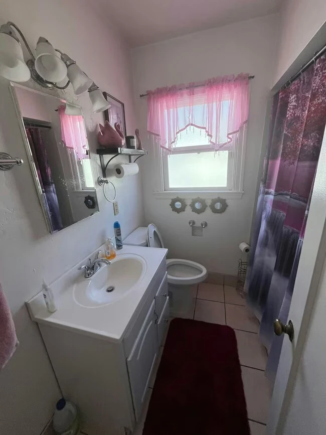 2117 106th Ave Oakland, CA 94603 photo 2