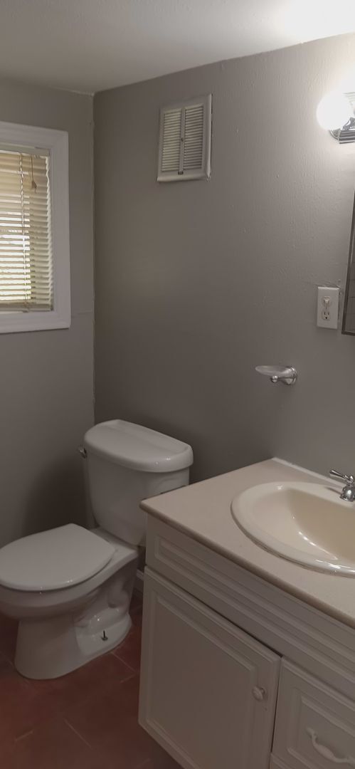 4133-4135 Hawthorne Ave Dallas, TX 75219 photo 4